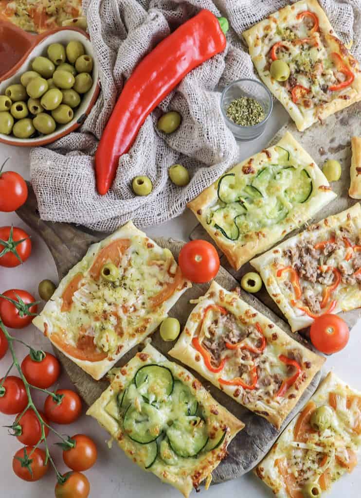 pizza tarts with puff pastry