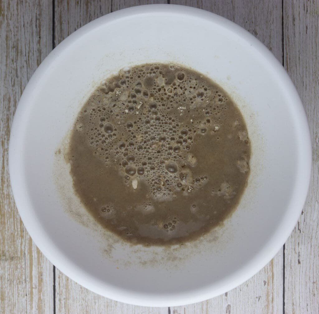 how to pour boiled water to buckwheat flour