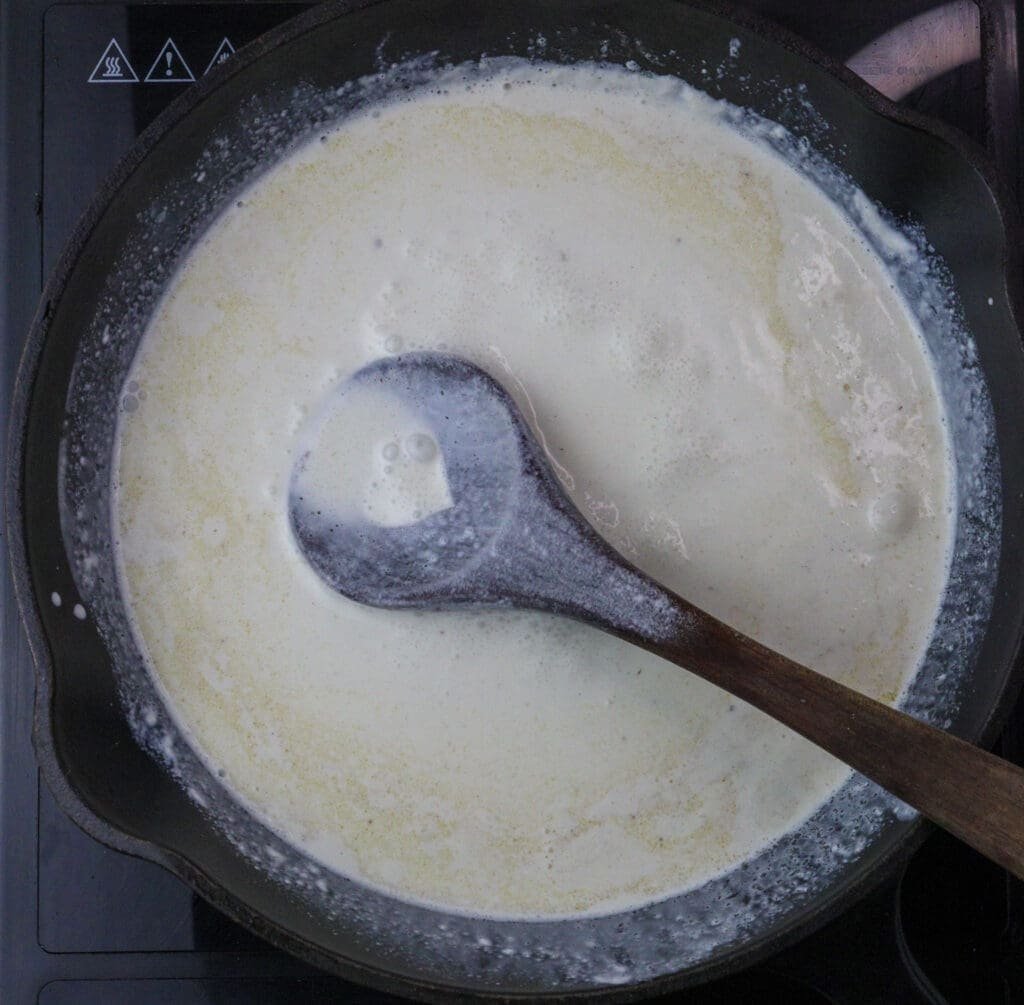 how to cook gorgonzola sauce with cooking cream