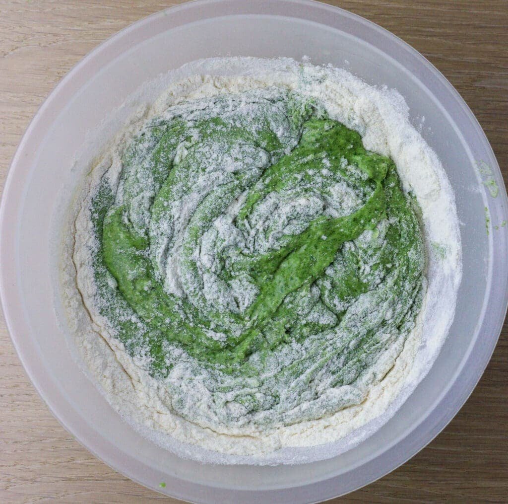 how to add flour to potato and wild spinach mixture