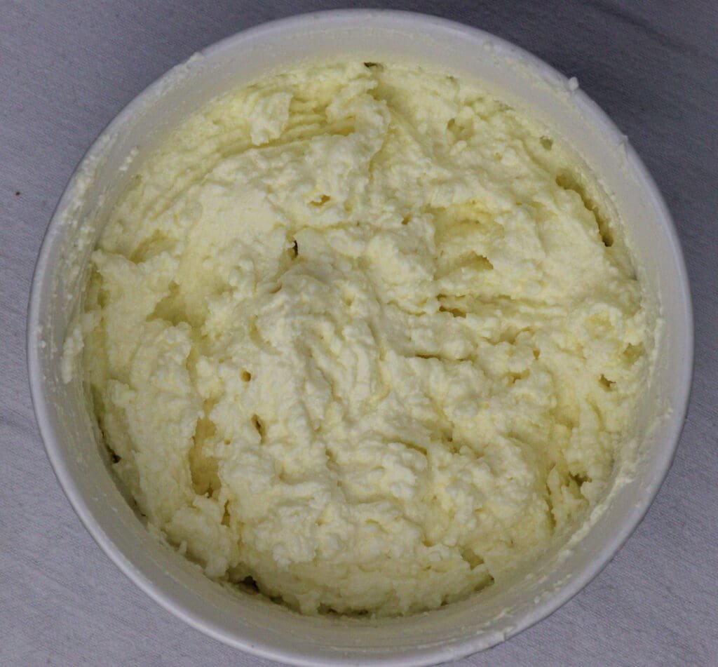 image showing how to make the cottage cheese and egg mixture