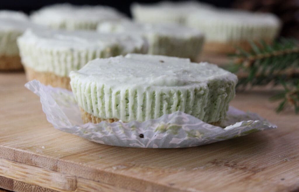 How to unwrap the cakes once ready for decoration. 