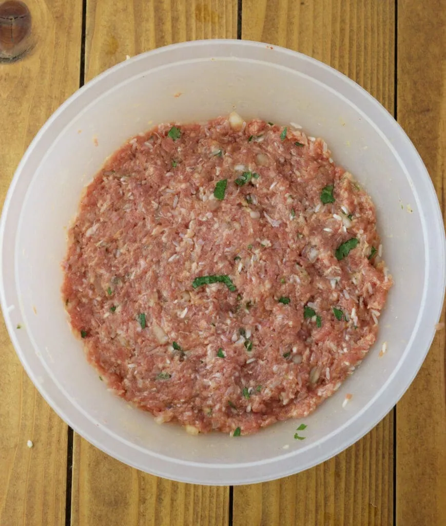 Ground meat stuffing for grape vine leaves. 