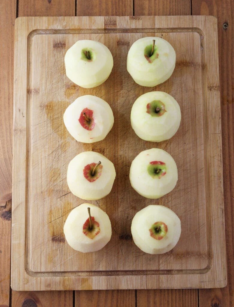 How to peel the apples