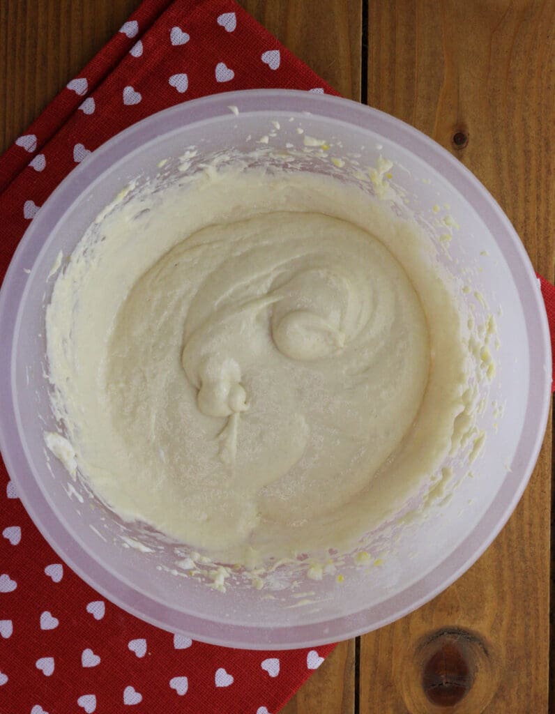 Ustipci batter ready to be fried.