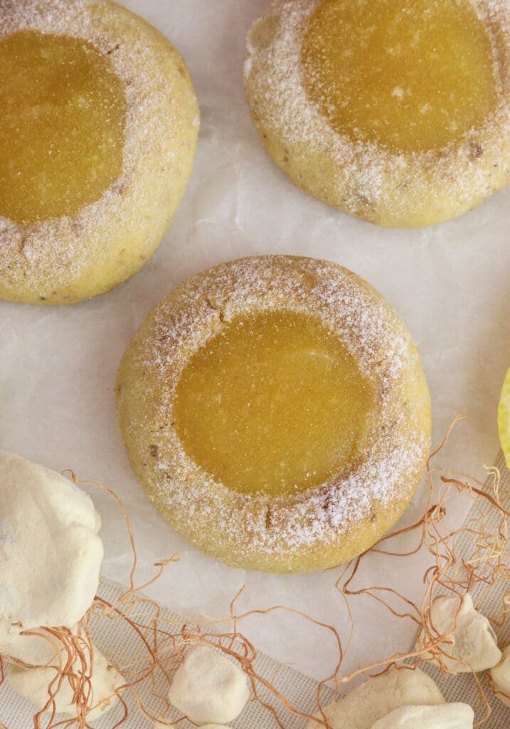Lemon baobab cookies image from close 