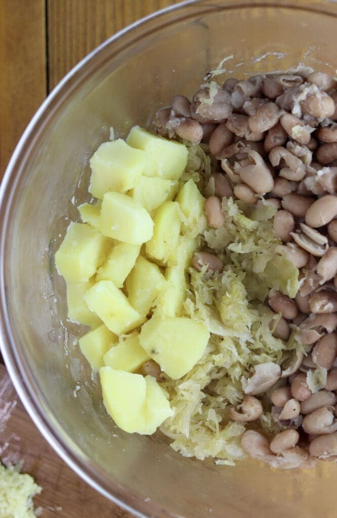 How cooked beans, potates and sauerkraut look like beforo you pop them into the soup