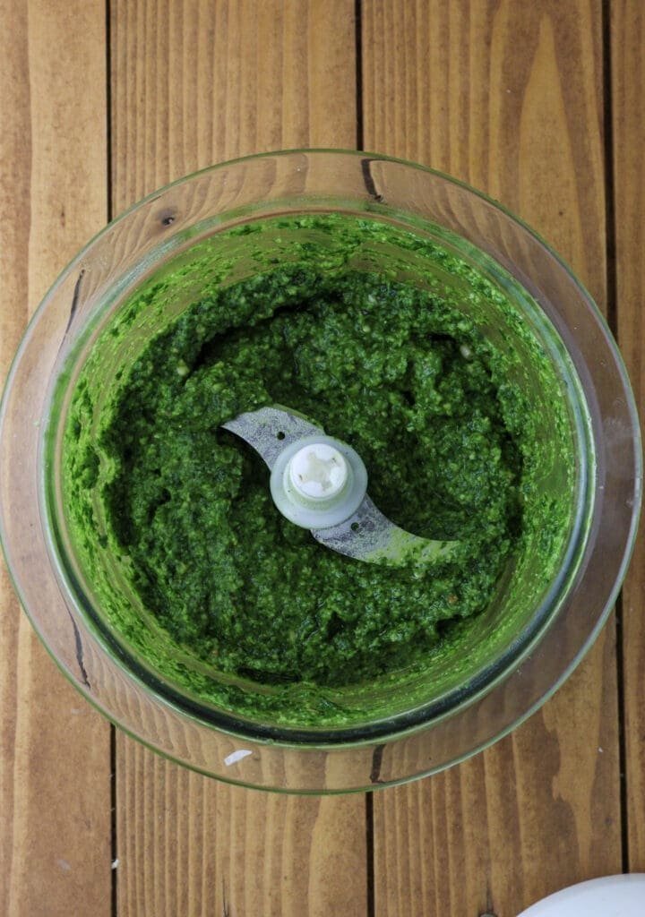 Green pesto when it's finaly blended, with a lot more of wild garlic than pine nuts.